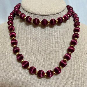 Ruby Red Silk Thread Wrapped Bead Gold Tone Vintage MCM Estate Necklace